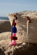 Load image into Gallery viewer, Straw Bag with Double Leather Handle Design
